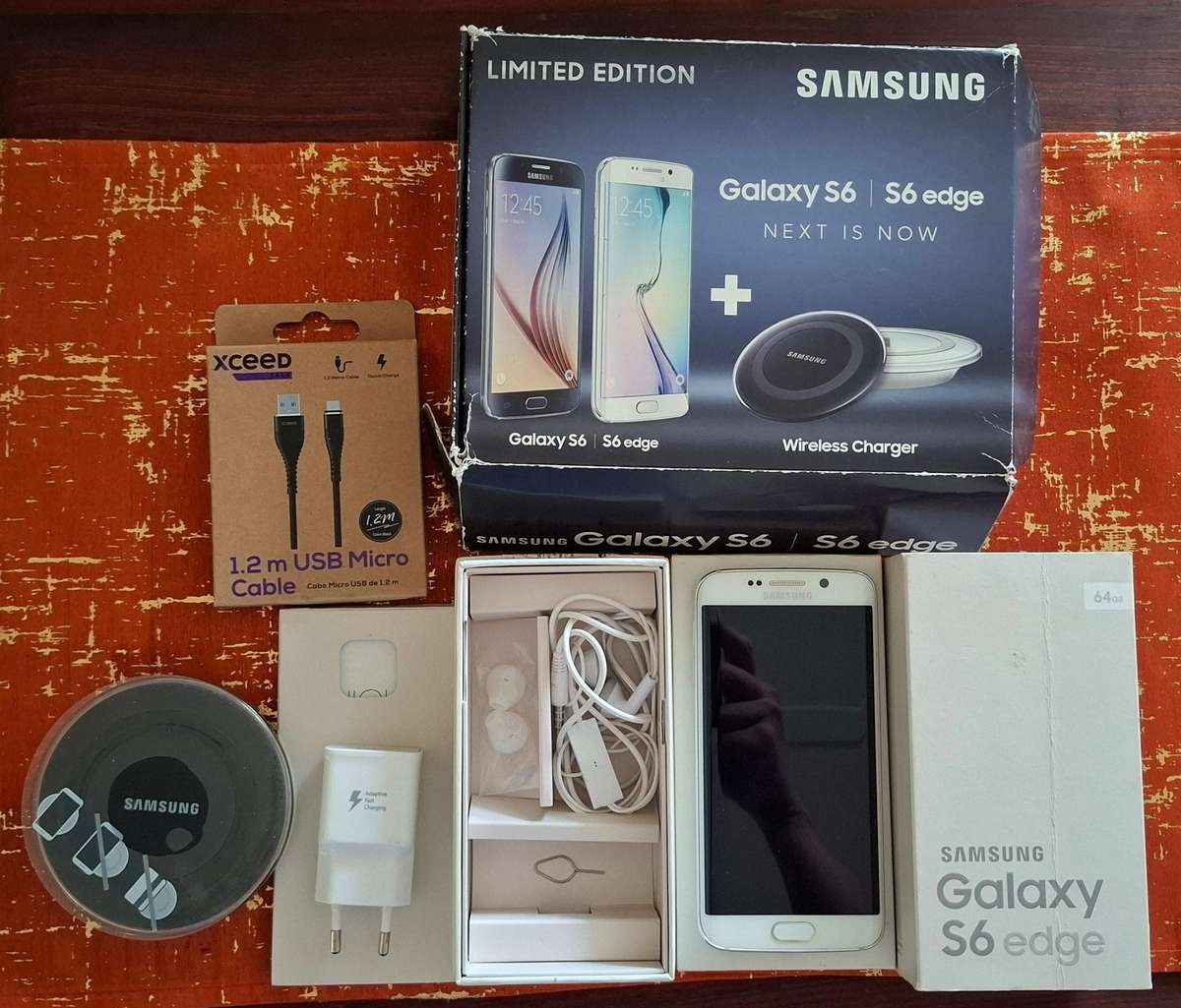 Samsung Galaxy S6 Edge incl Accessories & Wireless Charger