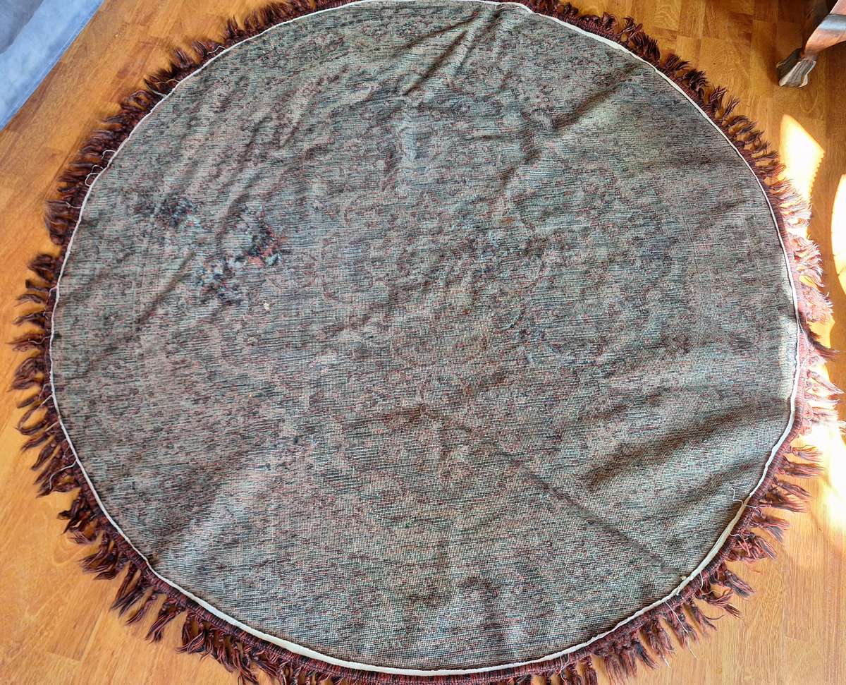 Old Round Persian rug 1.6m