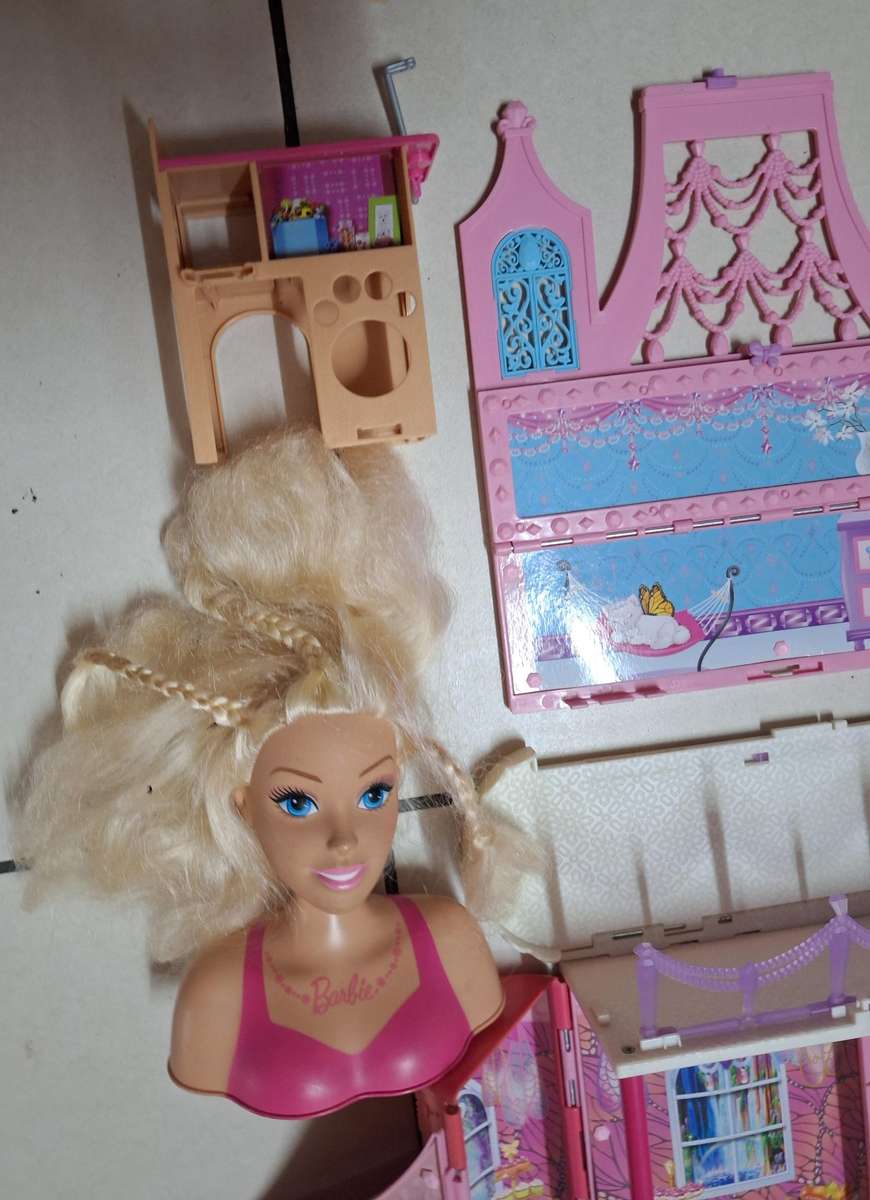 Mixed lot of Barbie items