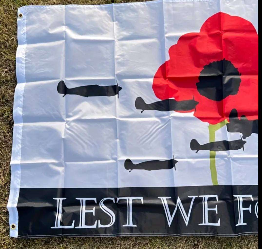 Poppy day flag with airplains