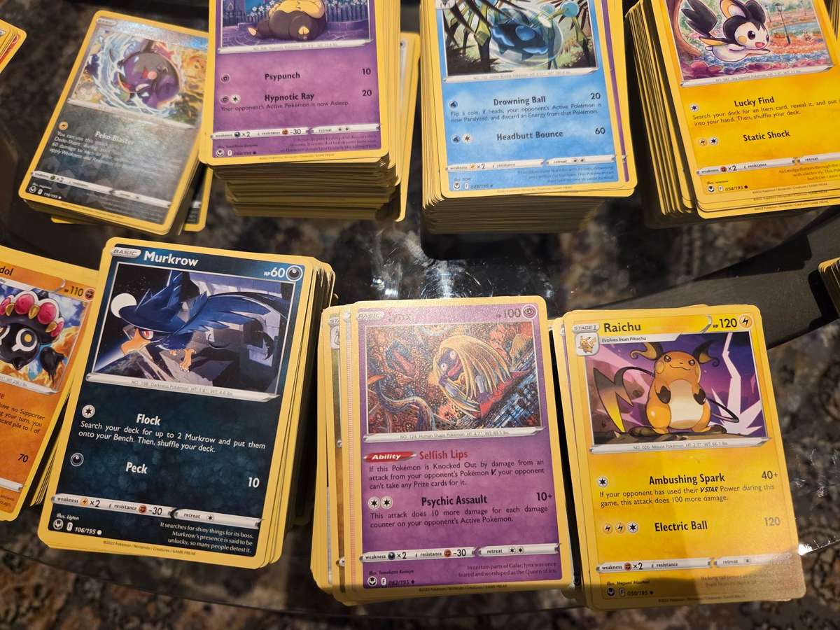 Over 1500 Pokemon Cards