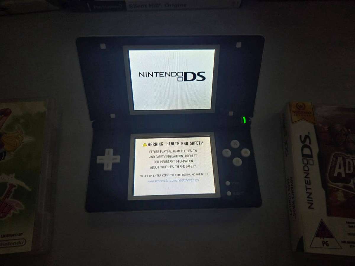 Nintendo DS plus Games - Please Read