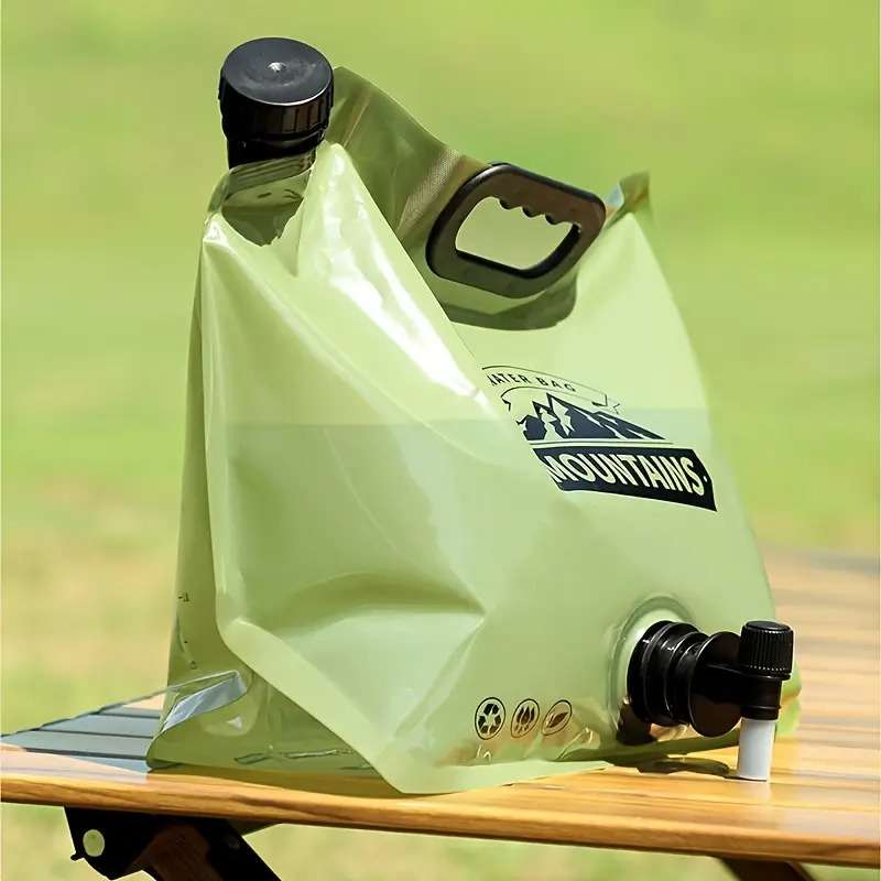 8 liter camping/hiking folding water bottle/bag with tap