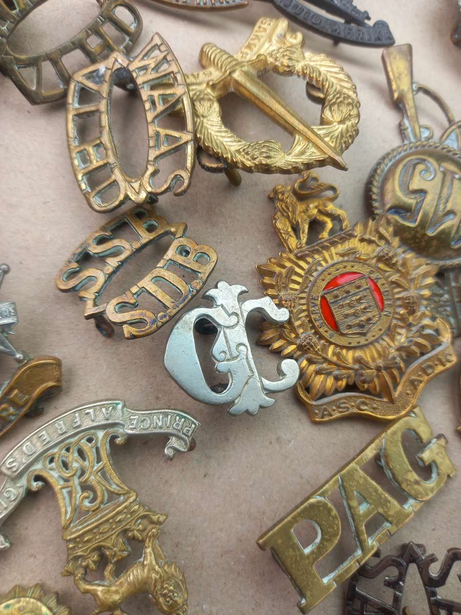 War badges