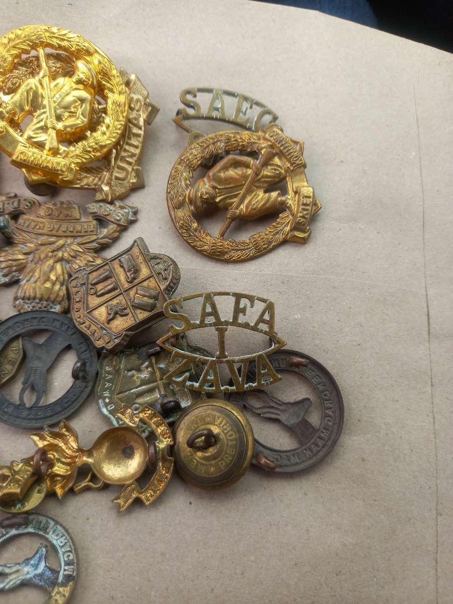 War badges