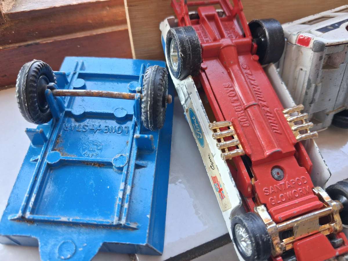 Vintage toy car's
