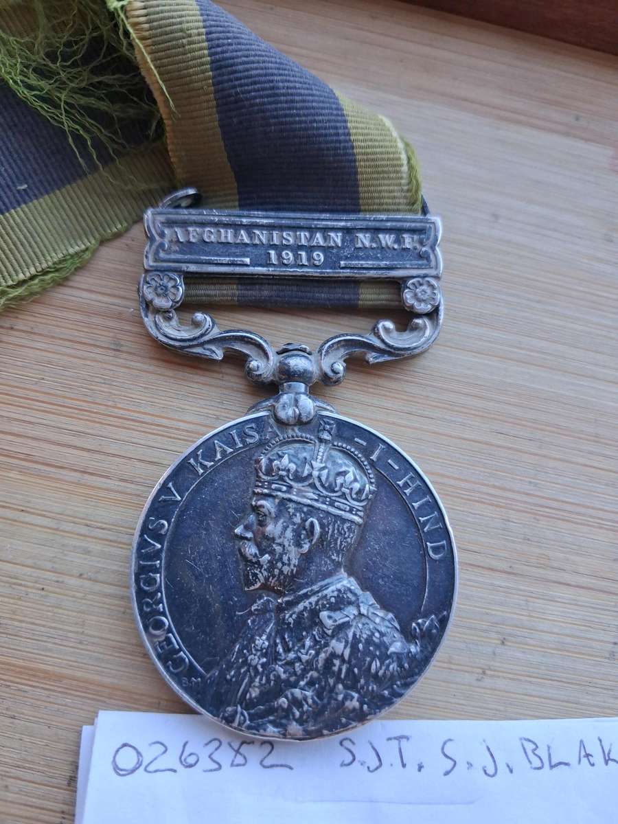 World war one medal and compass