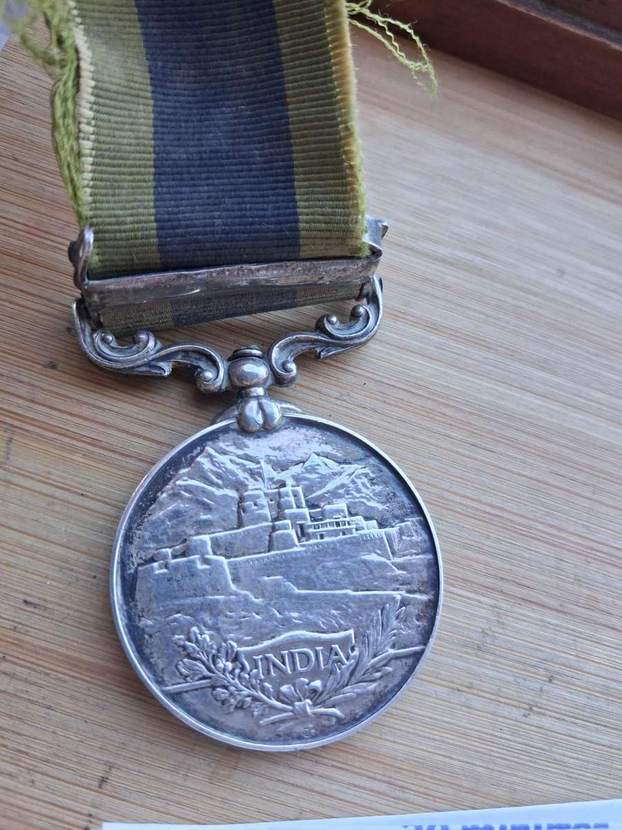 World war one medal and compass