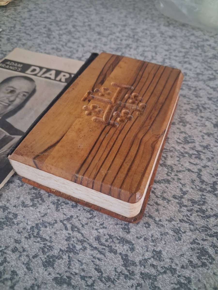 WWII German Luftwaffe (Airforce) EM/NCOS BELT BUCKLE and war medals ect