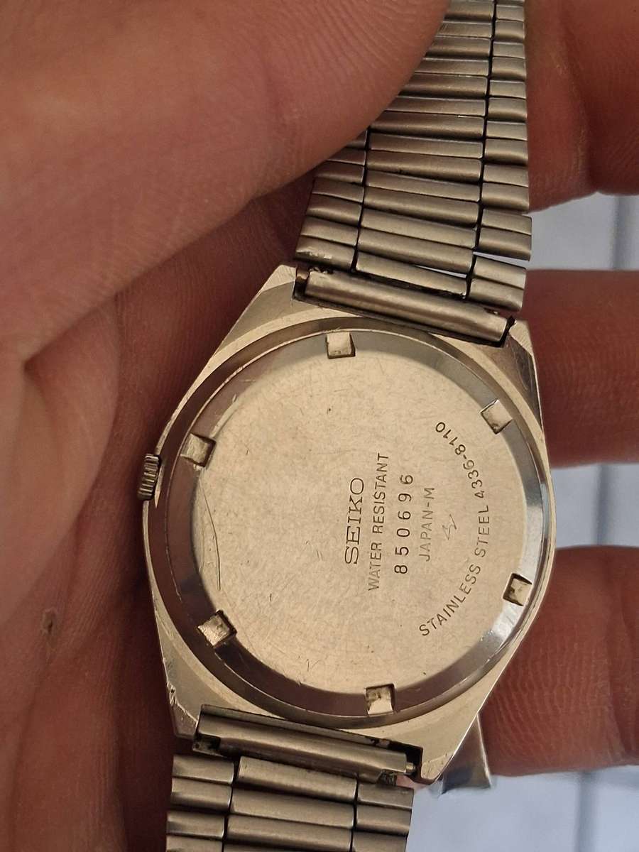 2x vintage men's watches