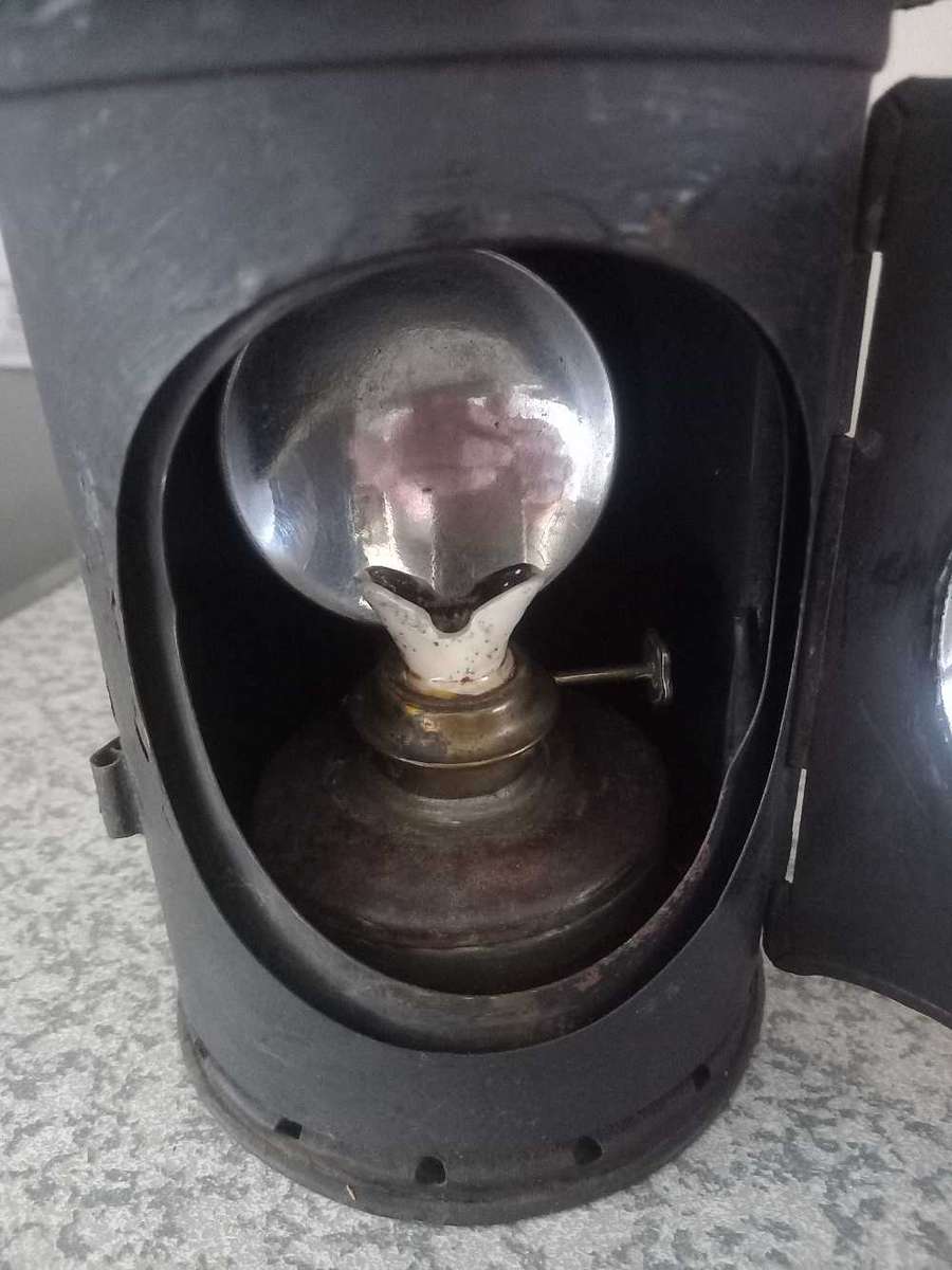 2x old vintage lamps working condition