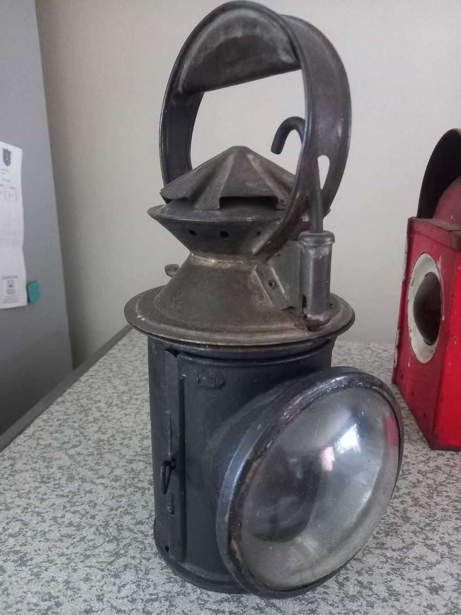 2x old vintage lamps working condition