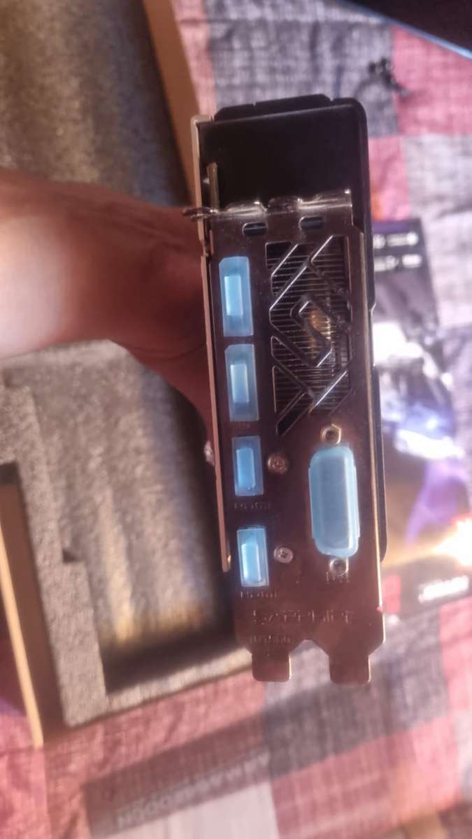 Sapphires Nitro Rx 580 8g