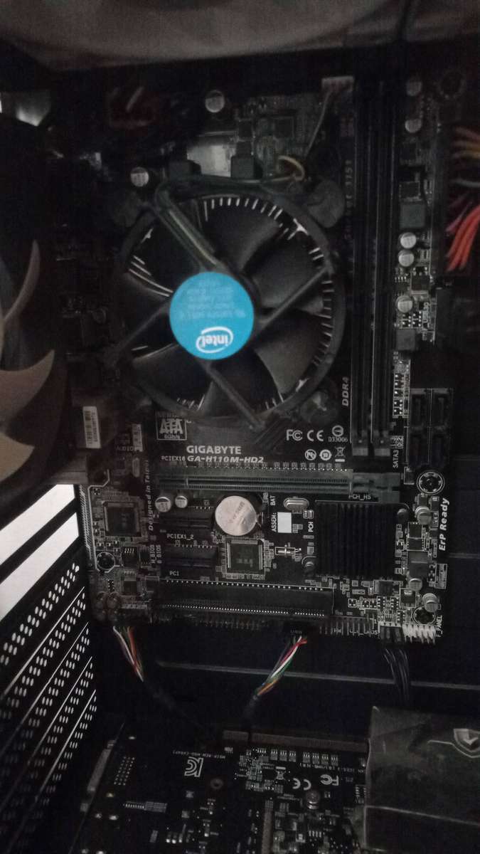 Budget i3 6100 gaming pc