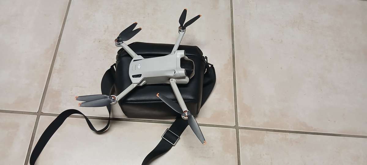 DJI Mini 3 Pro Fly more plus combo