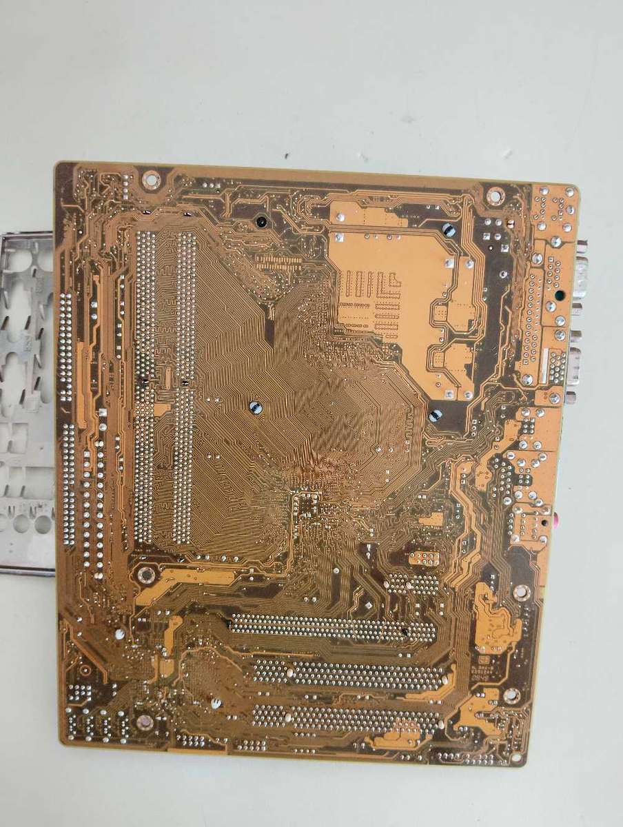 Intel Pentium E5200 Combo** 1GB DDR2 Ram**