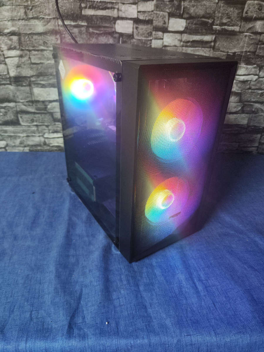 Intel Core i5 6500 PC**8GB Apacer Gaming Ram**SSD+HDD