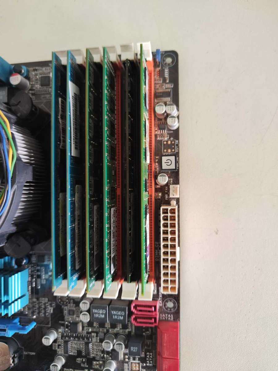 Intel core i7 Combo**12GB Ram**Asus P6T SE Motherboard