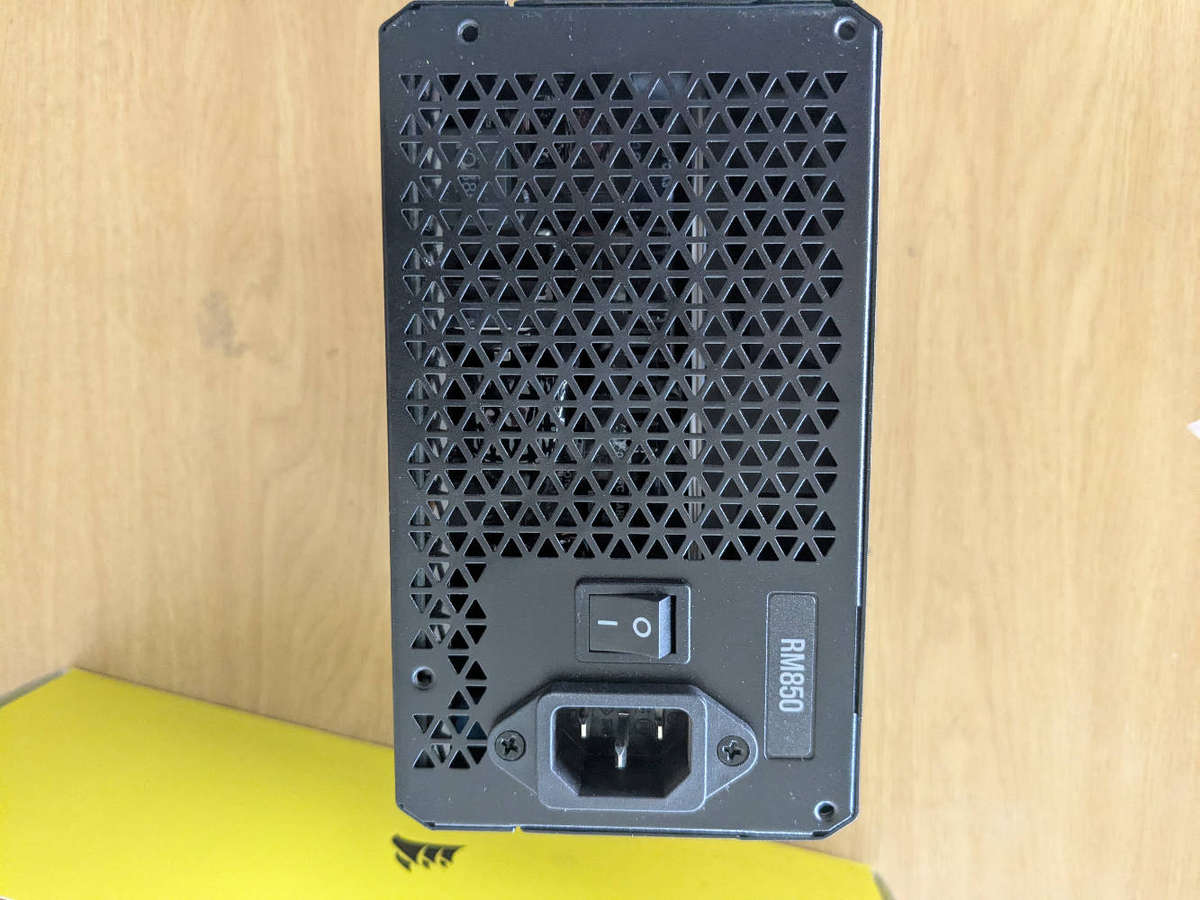 Corsair RM850 Fully Modular PSU**80 Plus Gold Rated**Boxed + All Cables**