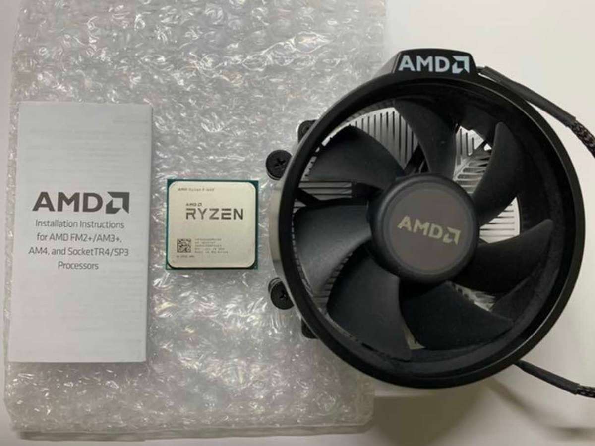 AMD Ryzen 5 1600 with Wraith Stealth Cooler and sticker 6 Cores and 12 Threads