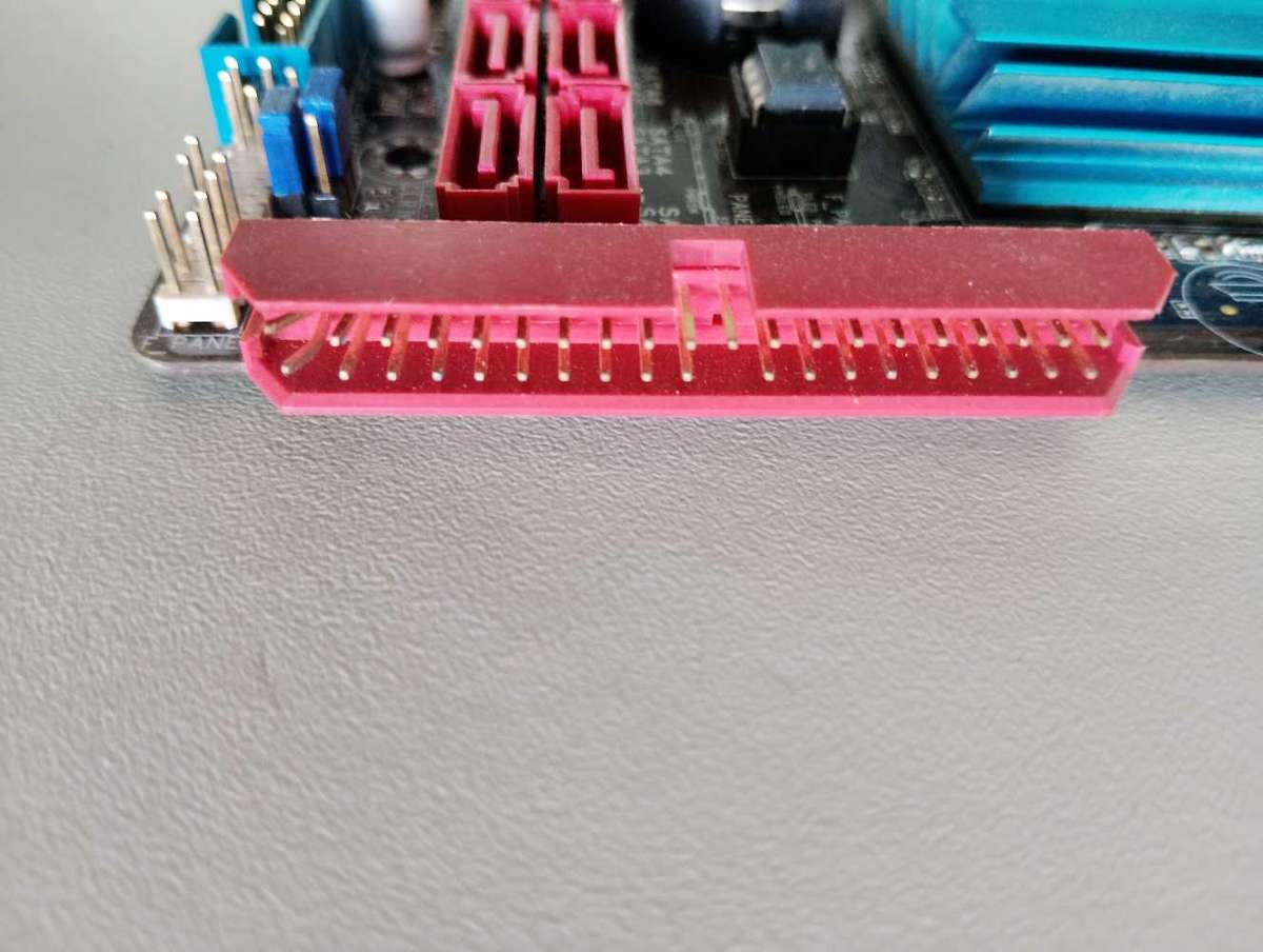 Core 2 Quad Q9400**2GB DDR2 Ram**Asus P5QLD Pro Motherboard