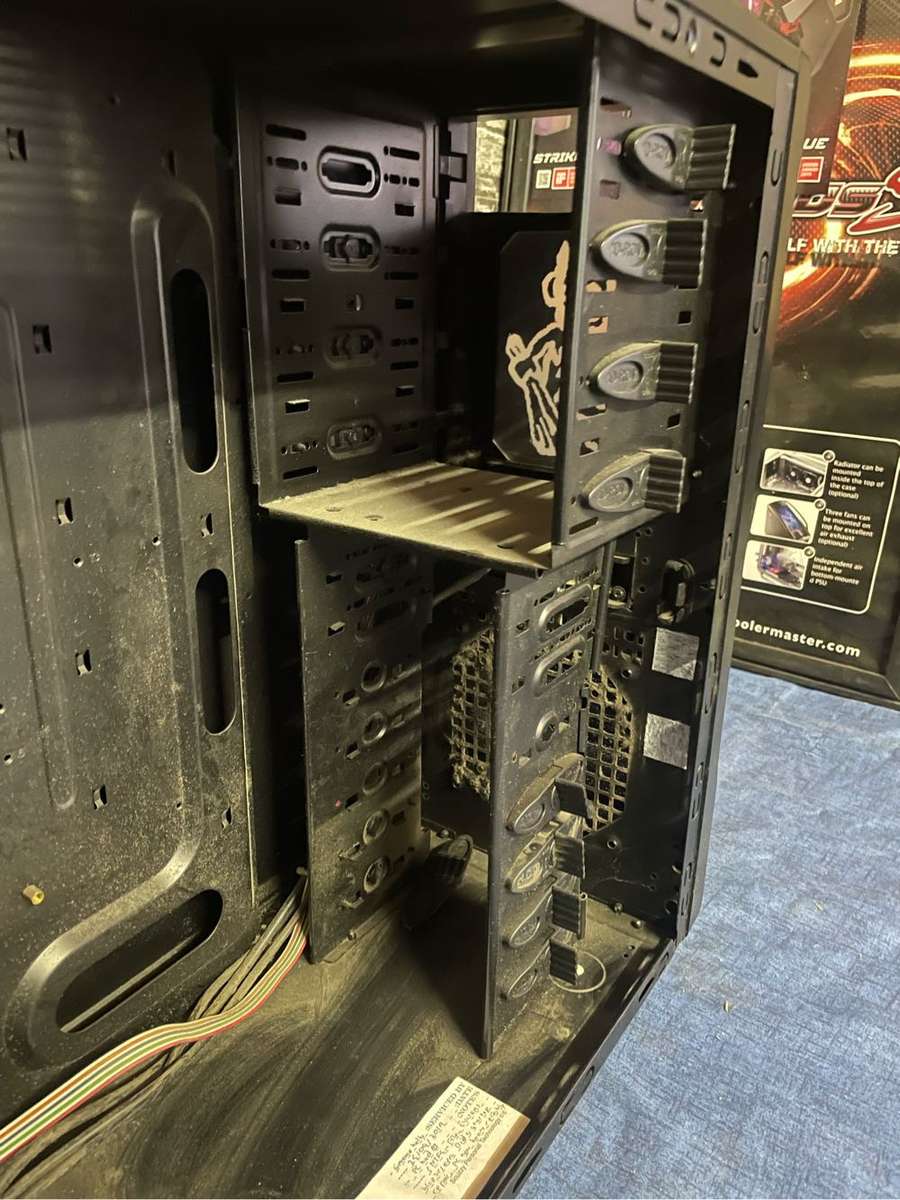 ikonik Cave Man Gaming Case**Power Buttom Cover Missing**