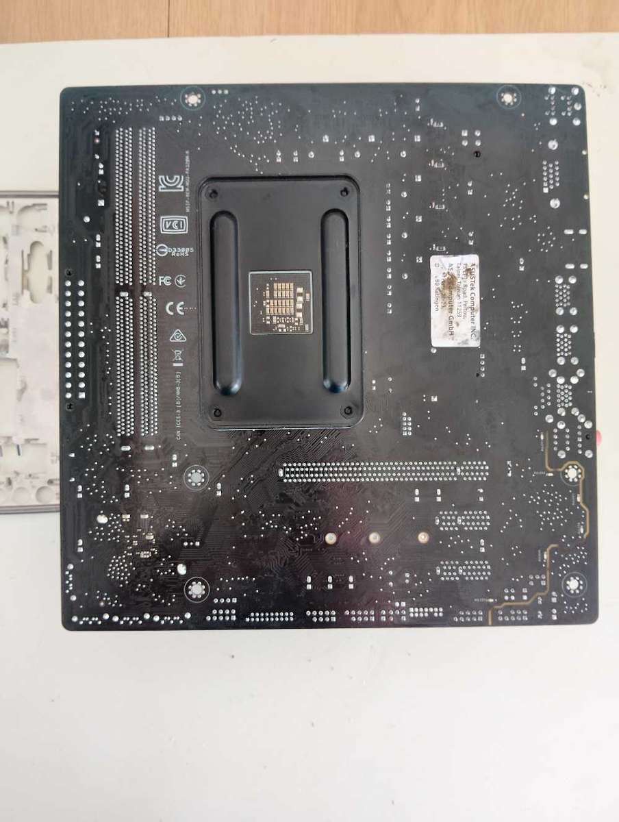 AMD Ryzen 3 Combo**Asus Prime Board**GSkill 3000MHz 8GB DDR4 Ram