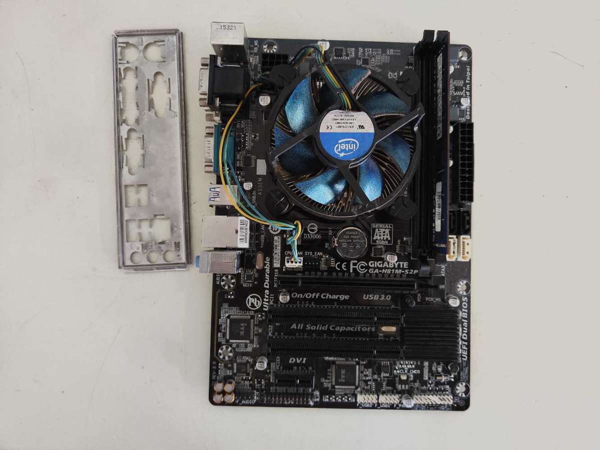 Intel Core i5 4460 Combo**Gigabyte H81M Motherboard**4GB DDR3 Ram