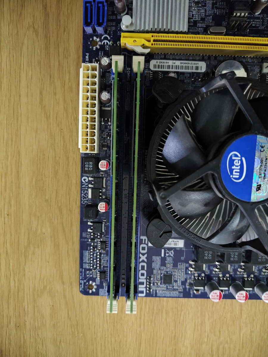 Intel Core i3 3220 Combo**4GB Ram**Foxconn Board**