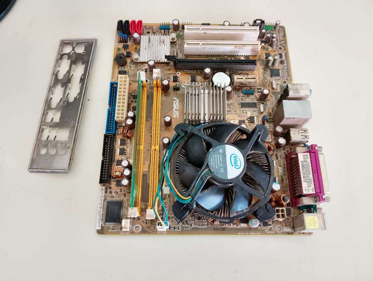 Intel Pentium E5200 Combo** 1GB DDR2 Ram**