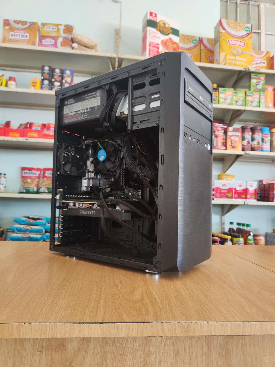 8th Gen i5 Gaming/Productivity PC**GTX1660 Ti 6GB Graphics**16GB Corsair Gaming Ram**