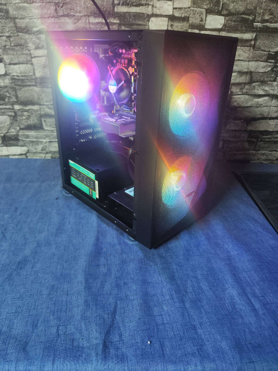 Intel Core i5 6500 PC**8GB Apacer Gaming Ram**SSD+HDD