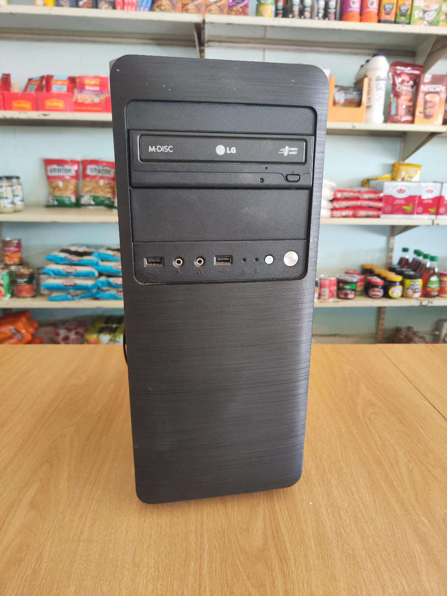 8th Gen i5 Gaming/Productivity PC**GTX1660 Ti 6GB Graphics**16GB Corsair Gaming Ram**