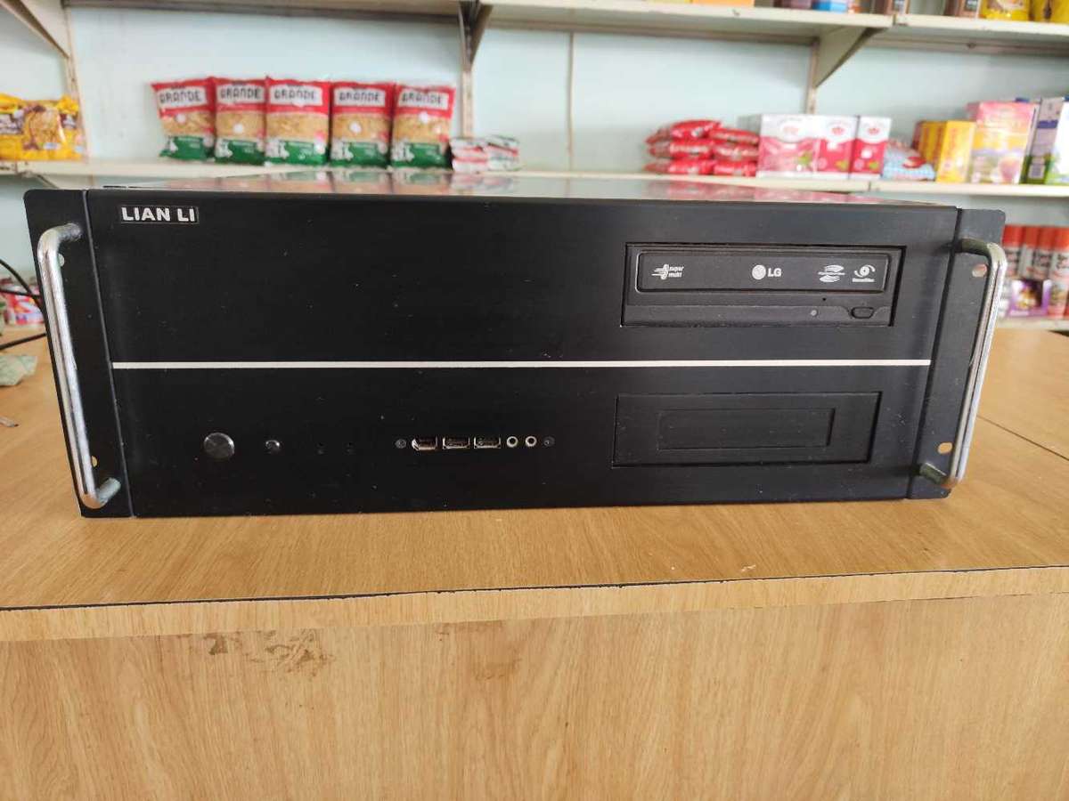 Lian Li Rack Mount Case**No HDD Caddy's**