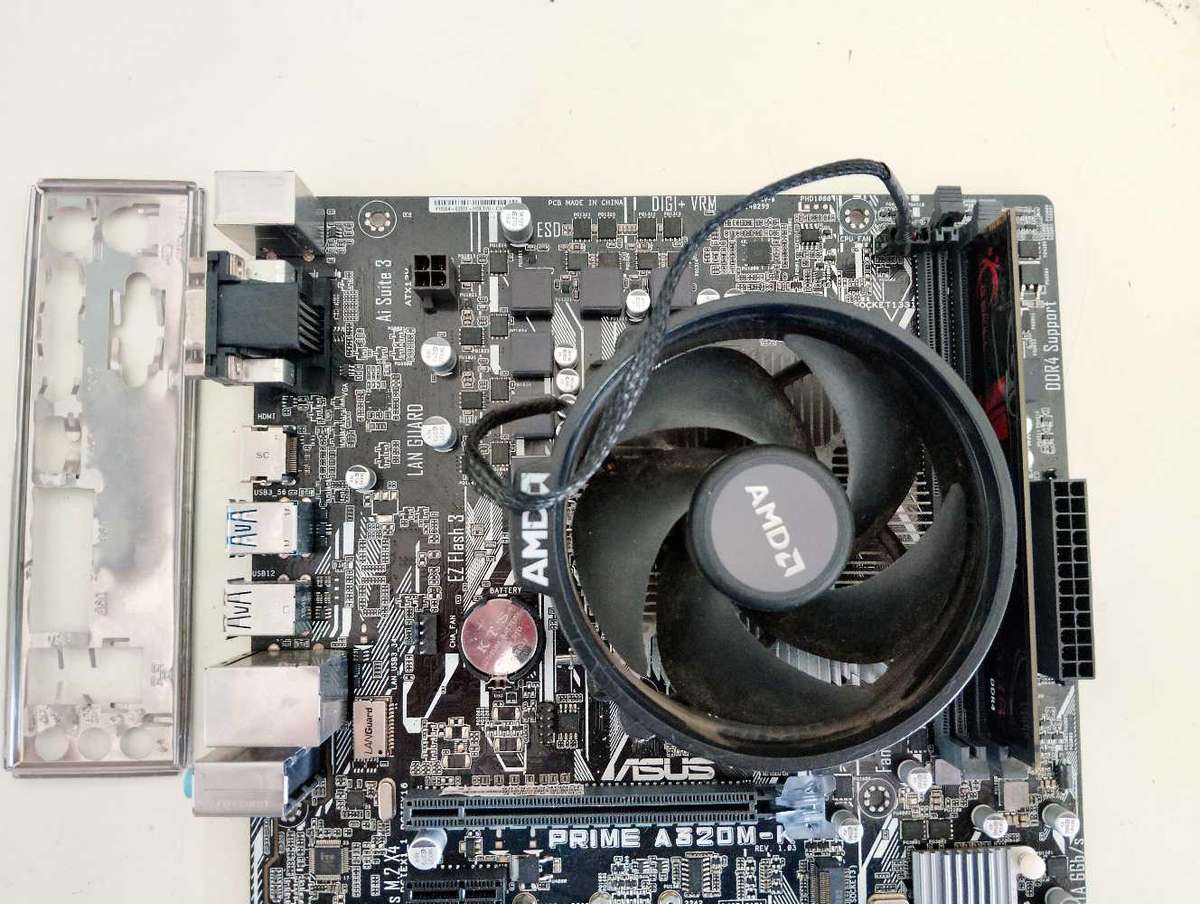 AMD Ryzen 3 Combo**Asus Prime Board**GSkill 3000MHz 8GB DDR4 Ram