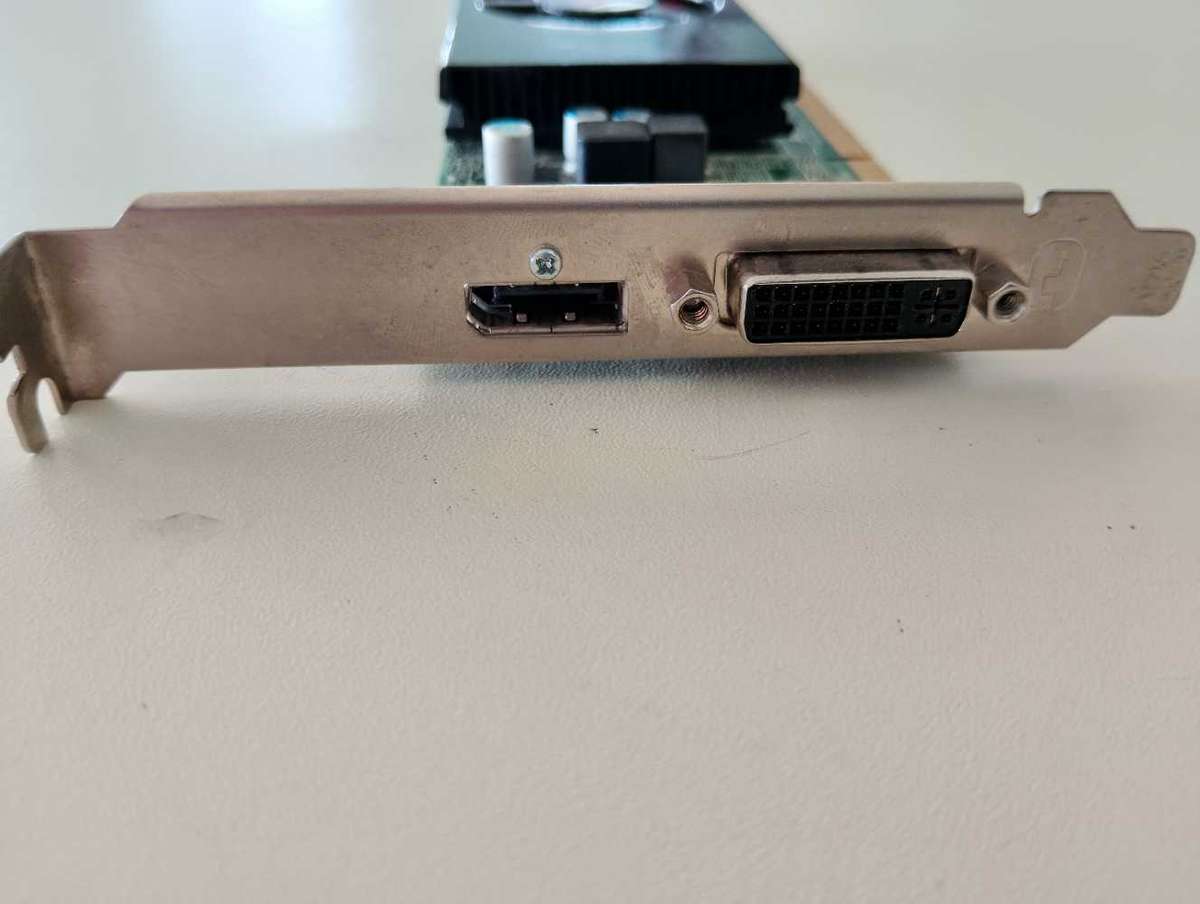 Dell AMD Radeon R7 200 Series 1GB GDDR3 Graphics Card