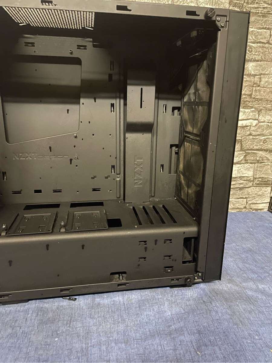 NZXT ATX Mid Tower**No Glass Side Panel**