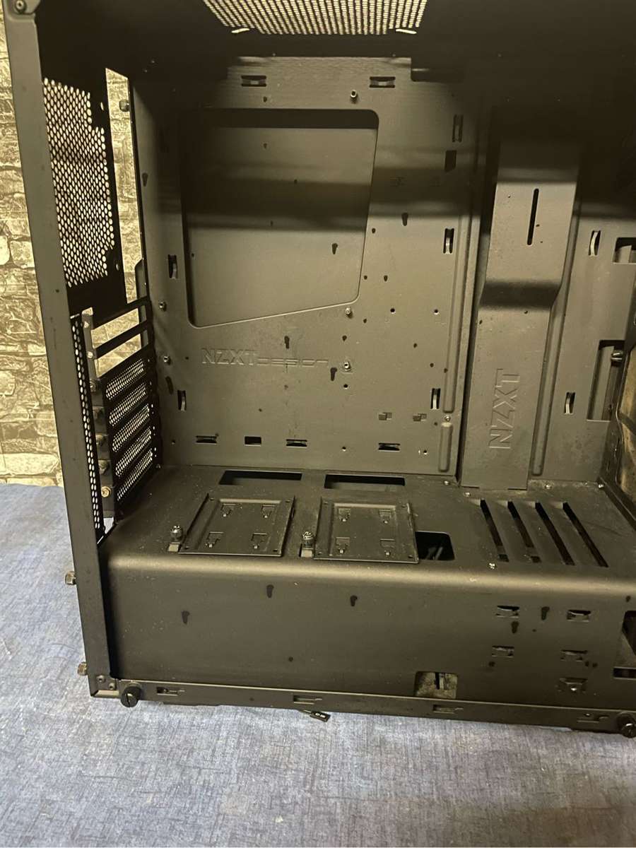 NZXT ATX Mid Tower**No Glass Side Panel**