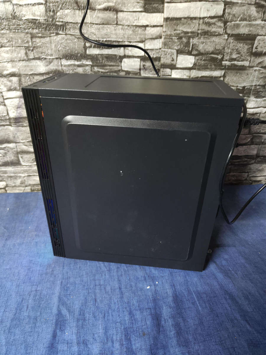 Core i5 Game**RX580 4GB Graphics**16GB Ram**SSD+HDD