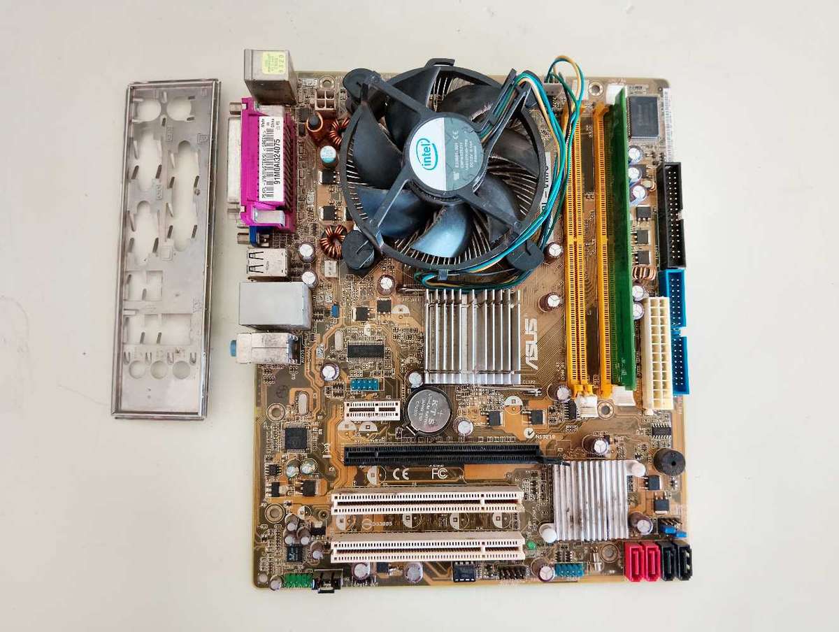 Intel Pentium E5200 Combo** 1GB DDR2 Ram**