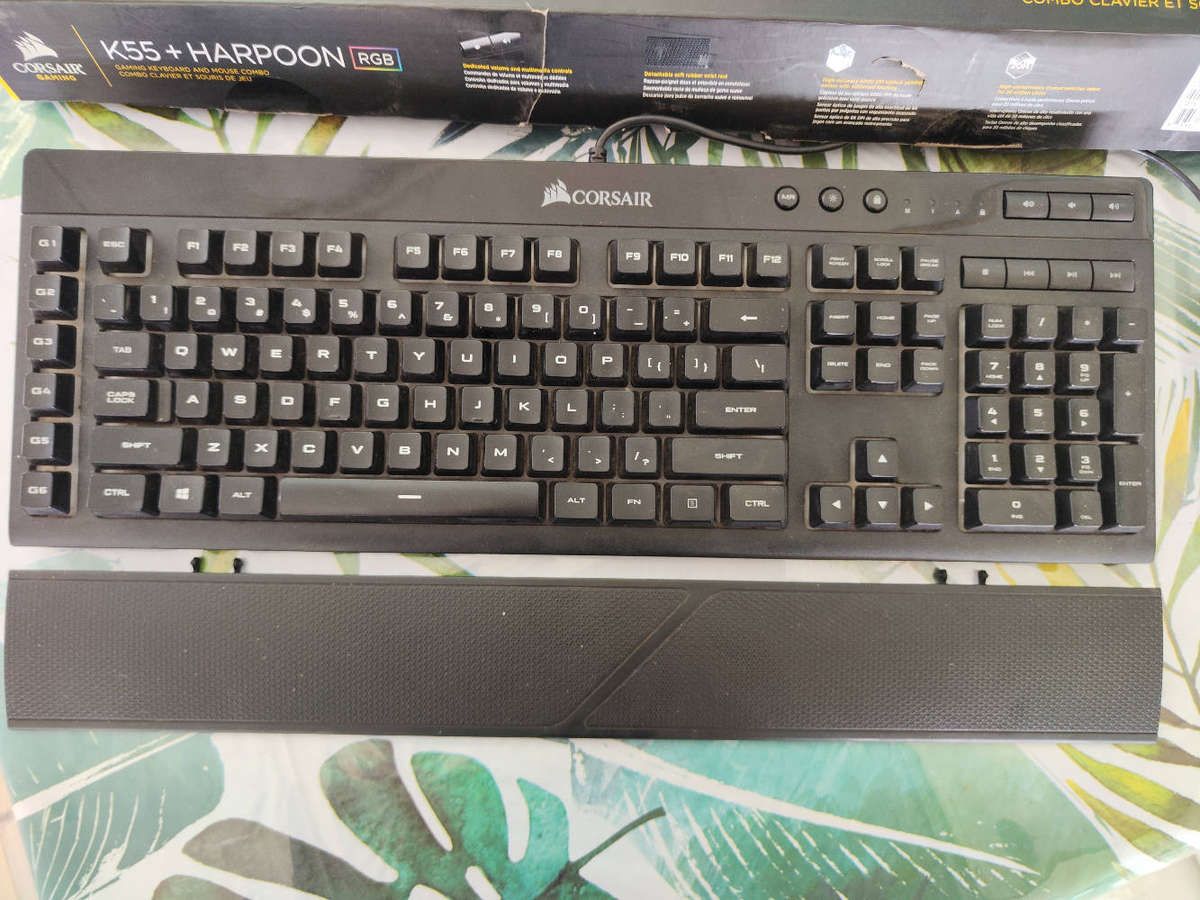 Corsair Gaming K55 + Harpoon RGB Keyboard and Mouse Combo