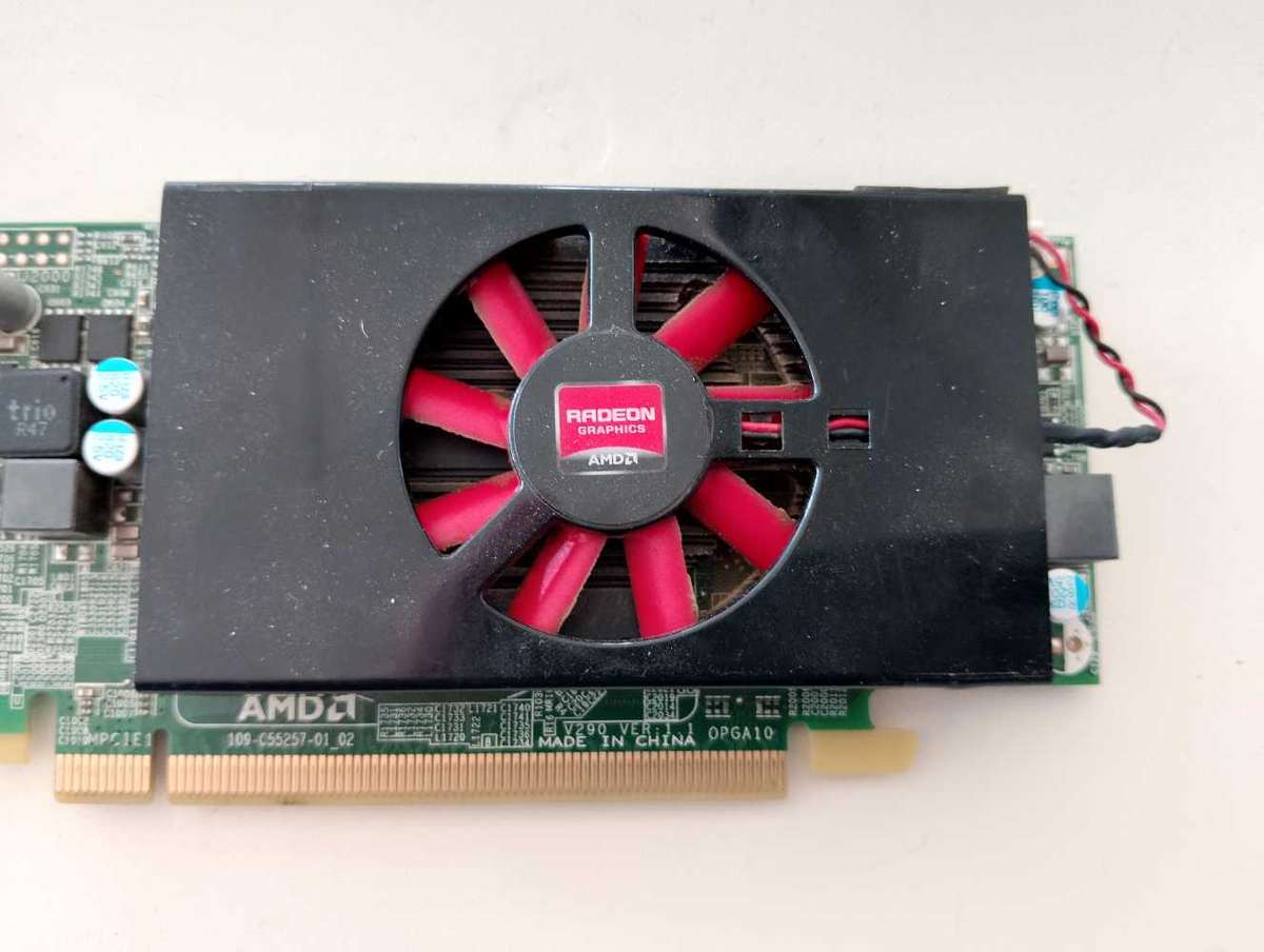 Dell AMD Radeon R7 200 Series 1GB GDDR3 Graphics Card