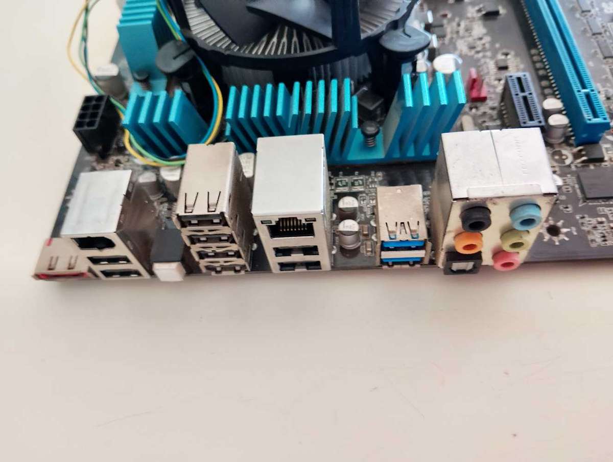 Intel Extreme Motherboard Combo**Intel Core i3**16GB Ram