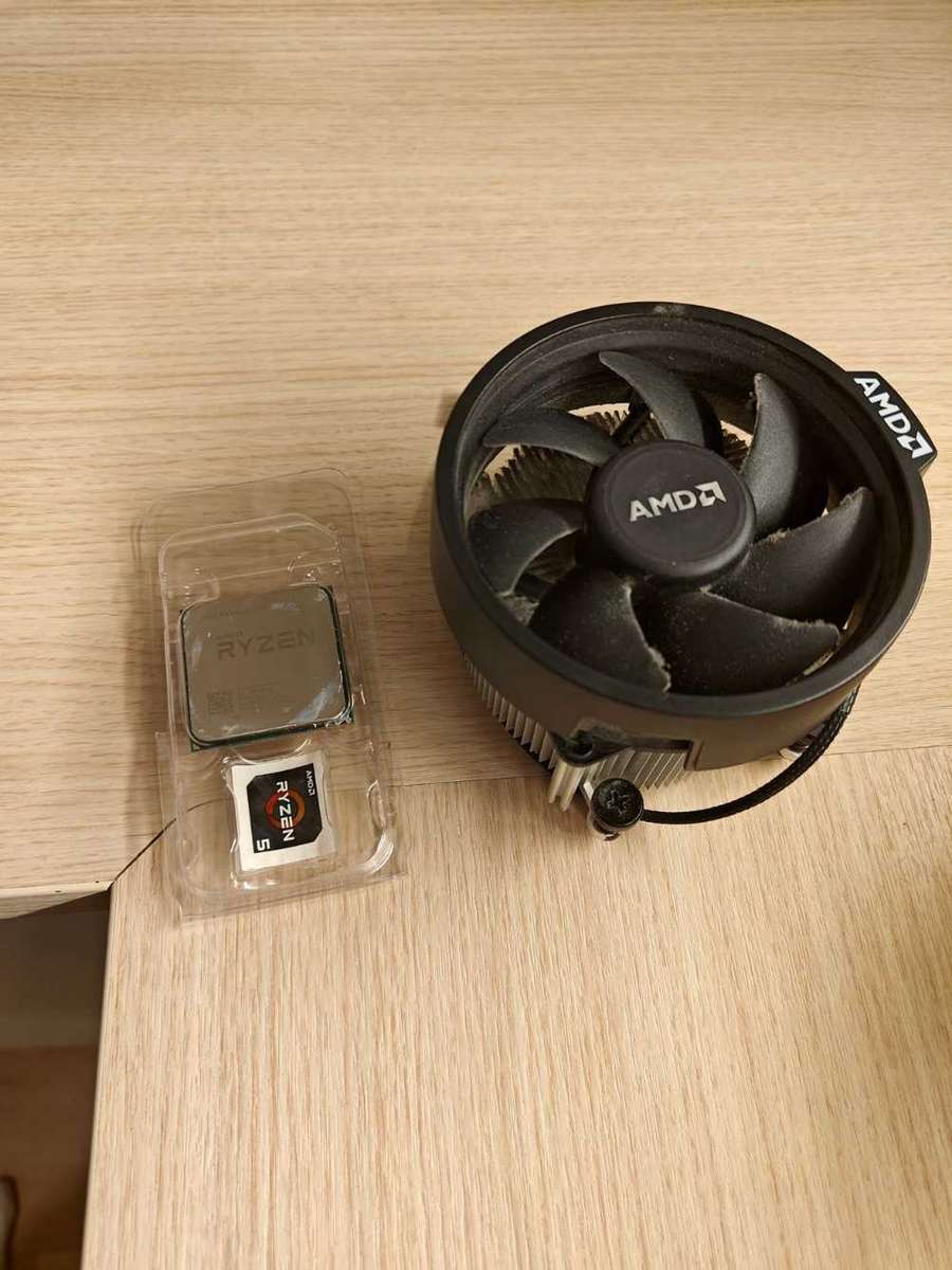 AMD Ryzen 5 1600 with Wraith Stealth Cooler and sticker 6 Cores and 12 Threads