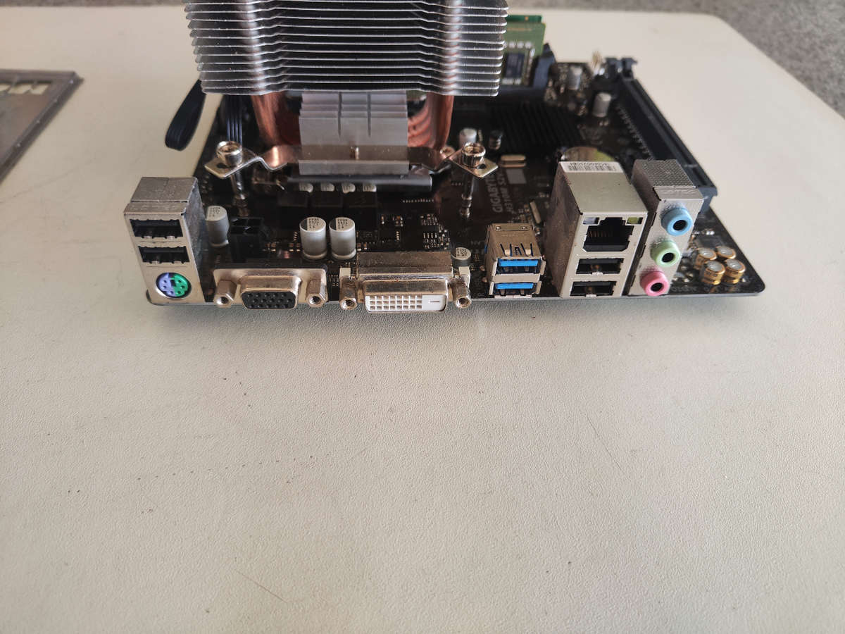 Intel Core i5 8500 Combo**16GB DDR4 Ram**H310M Motherboard**