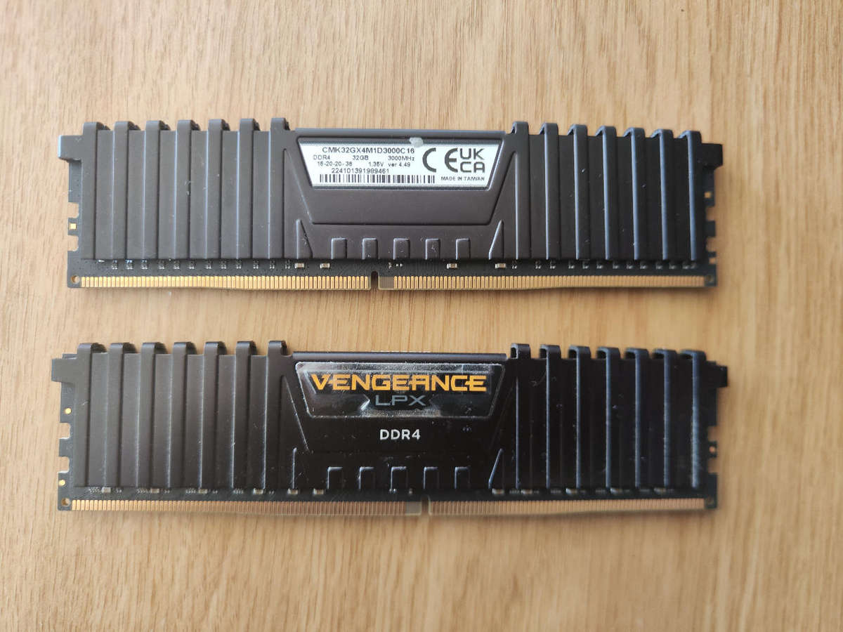 64GB Corsair Vengeance LPX DDR4 3000MHz Gaming Ram Kit