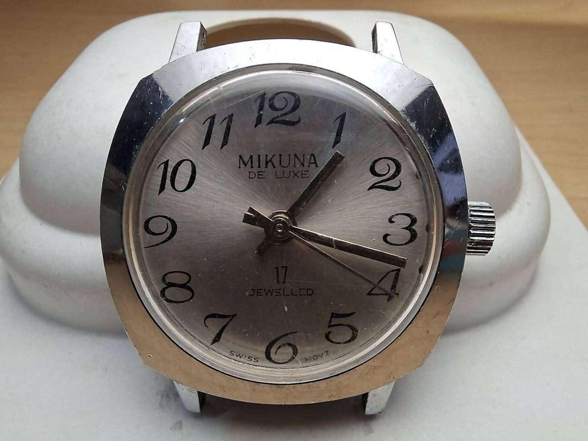 Vintage 1970s Mikuna "De Luxe" 17-Jewel Manual-Wind Watch