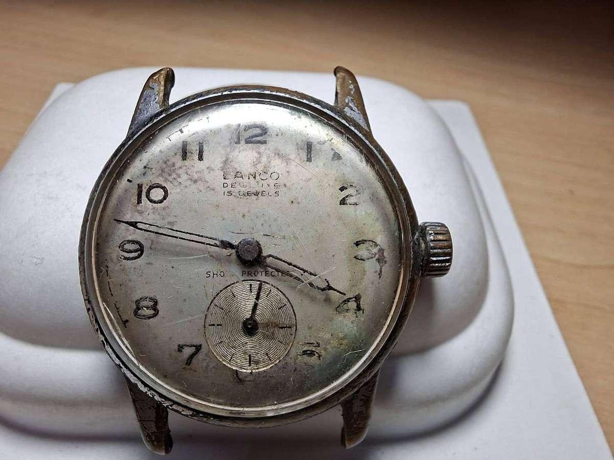 Vintage 1940s1950s Lanco "De Luxe" 15-Jewel Manual-Wind Watch
