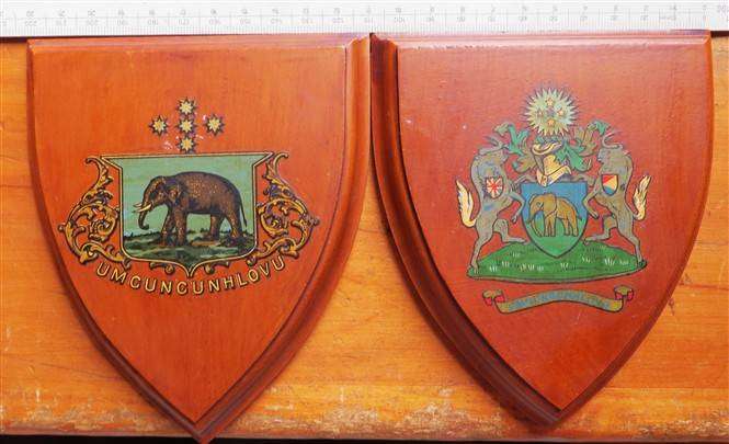 2 x uMgungundlovu Plaques - 1 Bid for Both