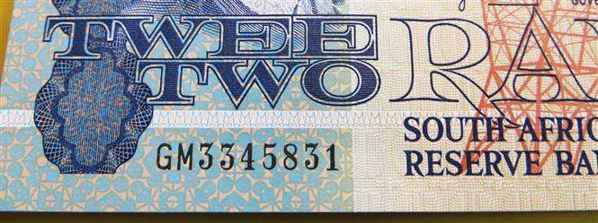 8 x De Kock R2 Notes Prefix GM in Sequence - Condition